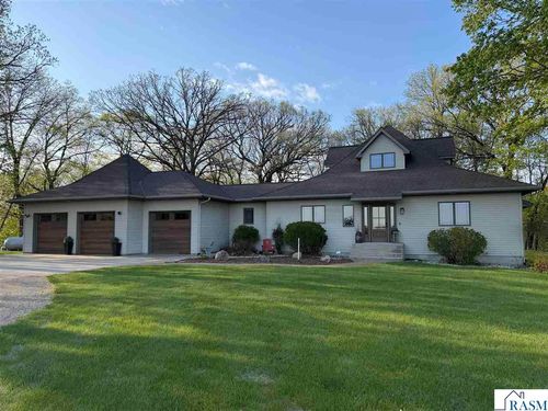 20256 County Road 29, New Ulm, MN, 56073-4287 | Card Image