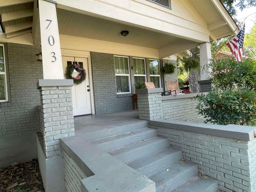 703 Oak St, Morrilton, AR, 72110-2033 | Card Image