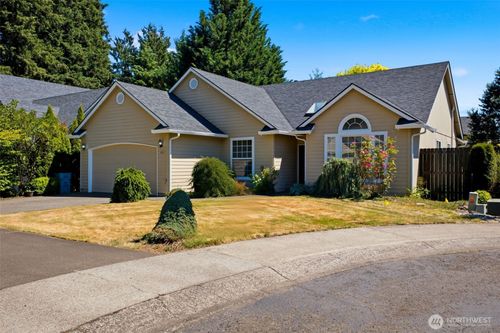4511 Ne 104th Way, Vancouver, WA, 98686-5893 | Card Image