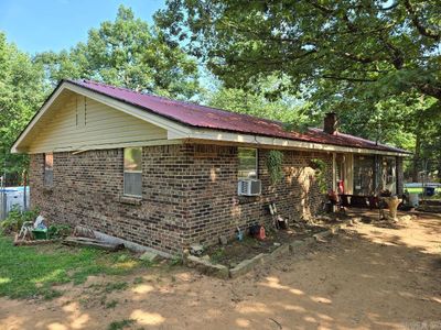 14007 Hwy 21, House other with 4 bedrooms, 1 bathrooms and null parking in Clarksville AR | Image 2