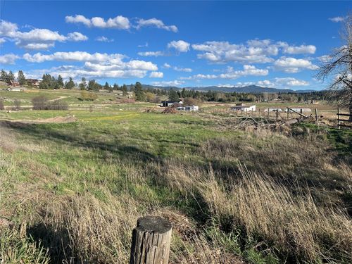 511 Willoughby Ln, Stevensville, MT, 59870-6920 | Card Image