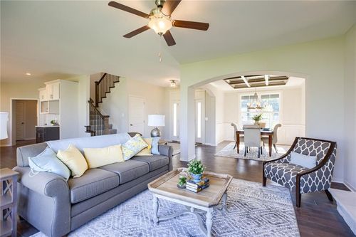 9284 Zarda Dr, Lenexa, KS, 66227-4065 | Card Image