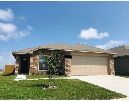 7522 Ranch View Dr, Corpus Christi, TX, 78414-4451 | Card Image
