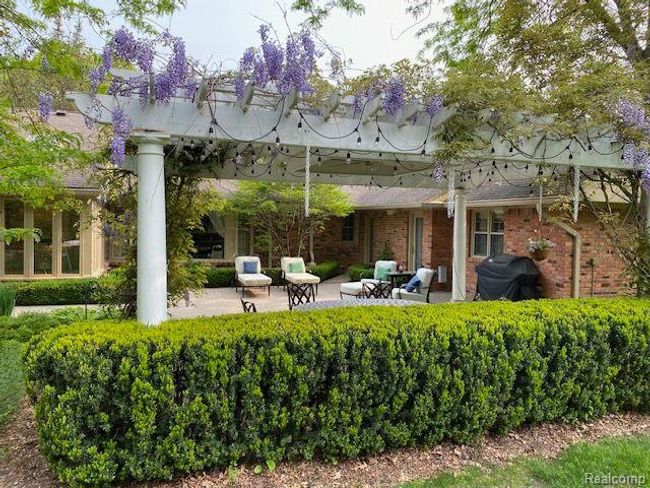 645 Lone Pine Rd, House other with 3 bedrooms, 5 bathrooms and null parking in Bloomfield Hills MI | Image 22
