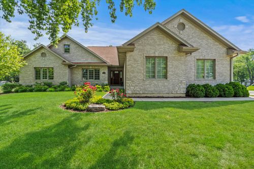12203 Walker Rd, Lemont, IL, 60439-4521 | Card Image