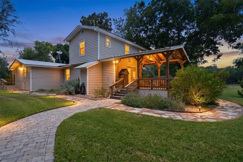 124 Lakepark Cir, Mathis, TX, 78368 | Card Image
