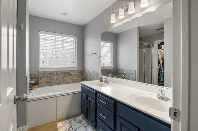 Homeowner Bath | Image 13