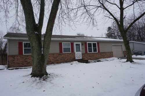 2949 Wells St, Lake Station, IN, 46405-2758 | Card Image