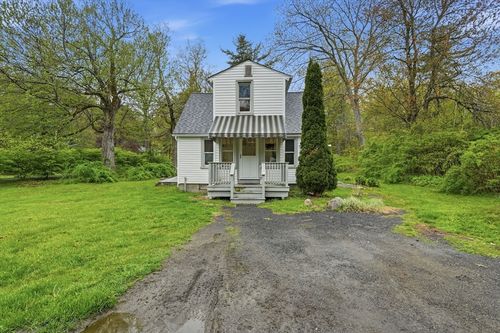 8 Shutesbury Rd, Pelham, MA, 01002-9756 | Card Image