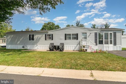 130 Seneca Ave, DOVER, PA, 17315-3764 | Card Image