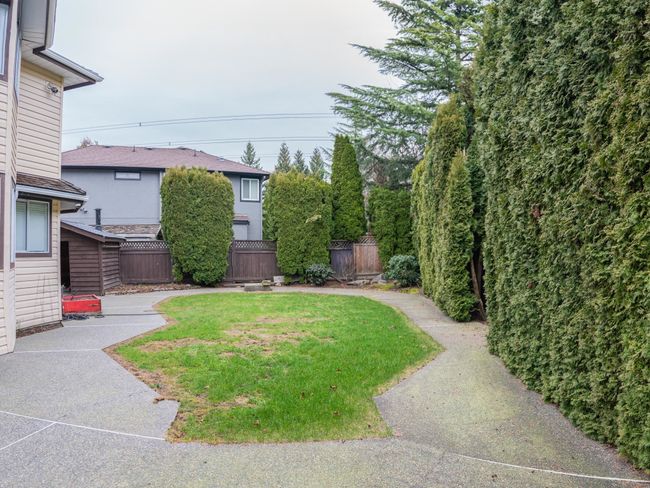 12472 63 A Avenue, House other with 5 bedrooms, 2 bathrooms and 6 parking in Surrey BC | Image 40
