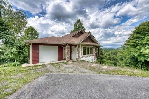 99 Old Possum Way, Murphy, NC, 28906-4662 | Card Image