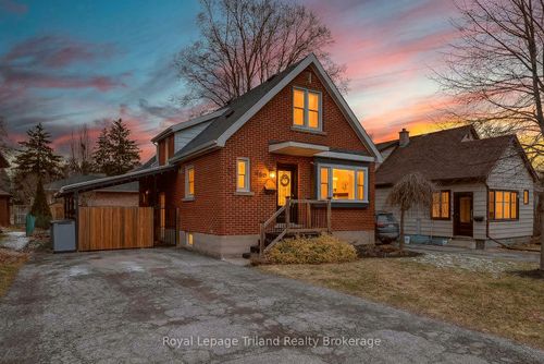 449 Brant St, Woodstock, ON, N4S5J3 | Card Image