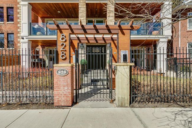 101 - 828 Memorial Drive Nw, Home with 2 bedrooms, 2 bathrooms and 2 parking in Calgary AB | Image 2