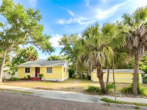 427 5th St N, SAFETY HARBOR, FL, 34695-3020 | Card Image