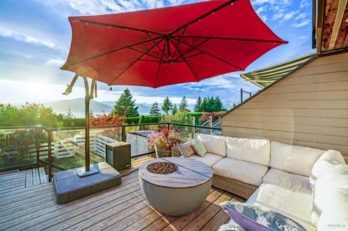 430 Crosscreek Rd, Lions Bay, BC, V0N3G7 | Card Image