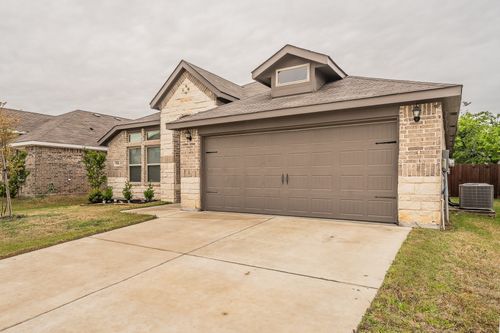 9916 Mescalbean Blvd, Crowley, TX, 76036-1225 | Card Image