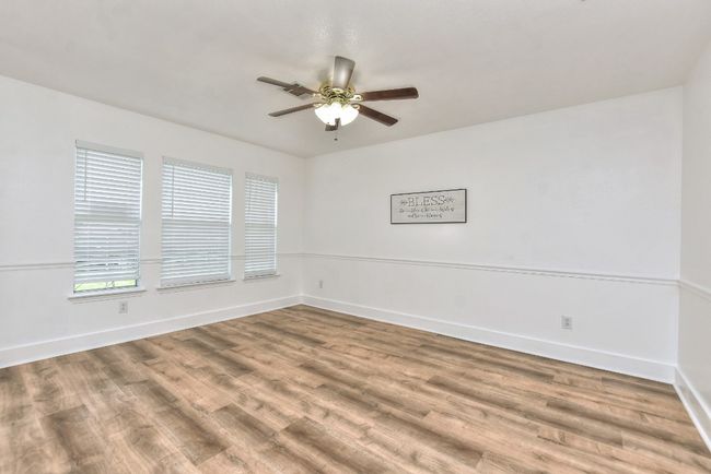 This flexible space as you enter could be used as a formal dining room, living space, home office...use it as you see fit! | Image 4