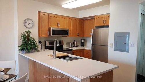 1808-43 Eglinton Ave E, Toronto, ON, M4P1A2 | Card Image