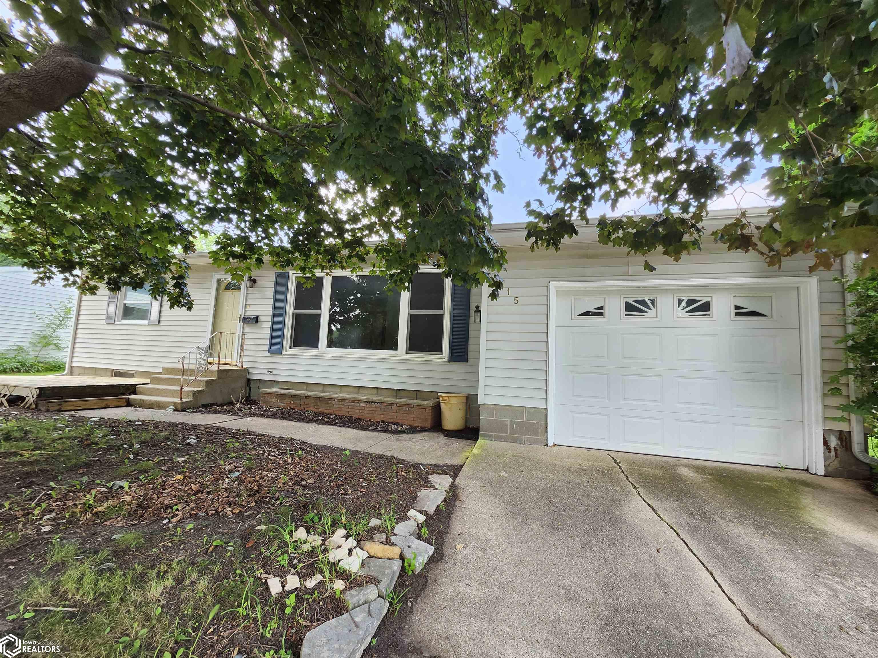 L St, Forest City, IA 50436