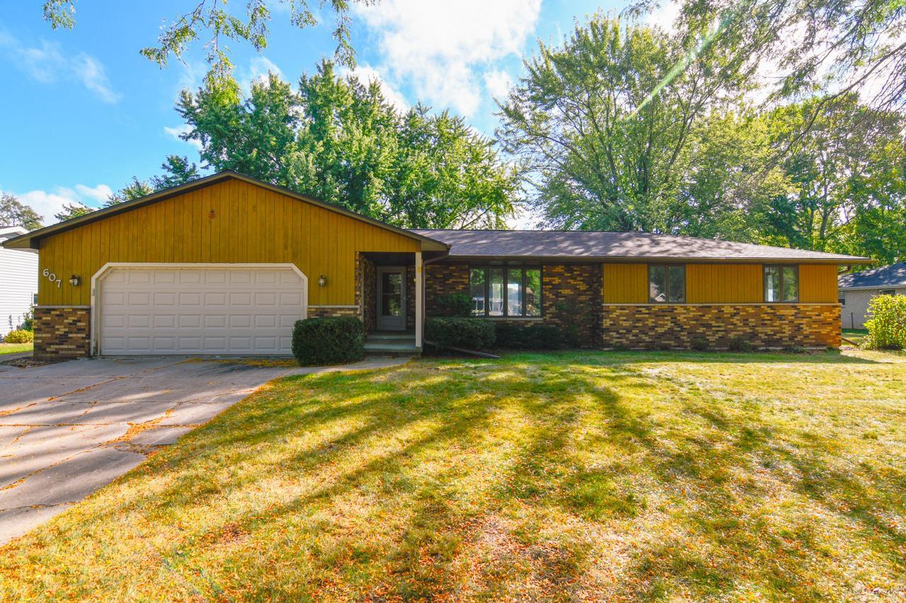Aurora Dr, Green Bay, WI 54302