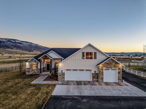 352 E Boulderville Rd, Oakley, UT, 84055-9515 | Card Image