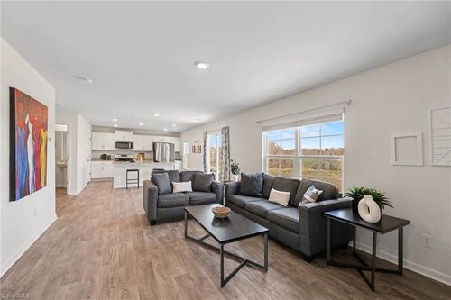 5223 Ironwood Dr, Winston Salem, NC, 27127-7664 | Card Image