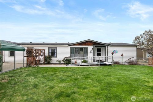 370 S Kentucky Ave, East Wenatchee, WA, 98802-5556 | Card Image