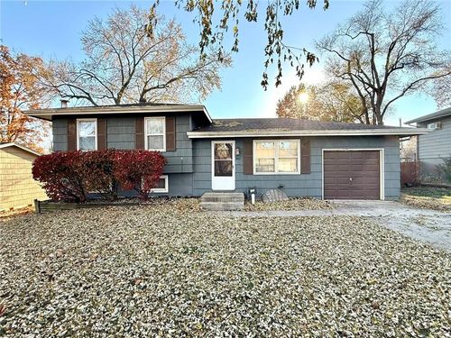 7407 Nw 75th St, Kansas City, MO, 64152-2351 | Card Image