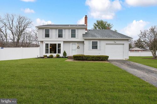 5 Lamppost Ln, SOMERDALE, NJ, 08083-2301 | Card Image