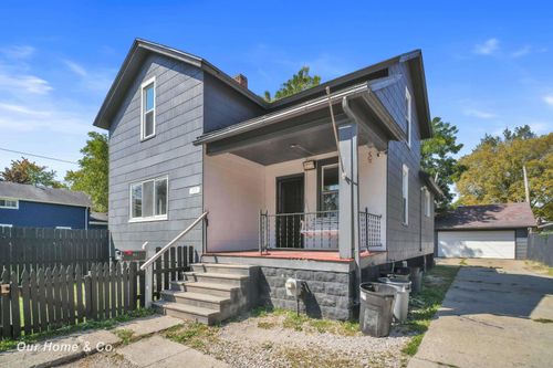 713 S Woodbridge St, Saginaw, MI, 48602-2448 | Card Image