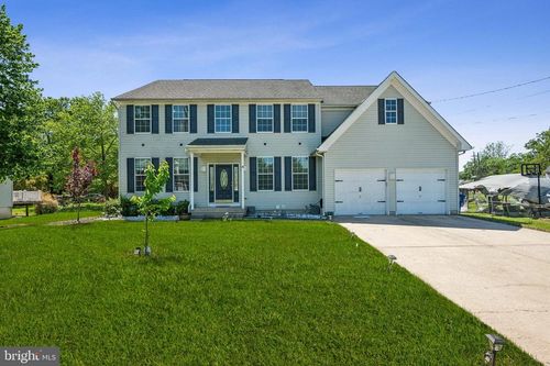 4 Elma Ave, BURLINGTON TOWNSHIP, NJ, 08016-3416 | Card Image