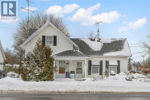 34 Chatham St S, Blenheim, ON, N0P1A0 | Card Image