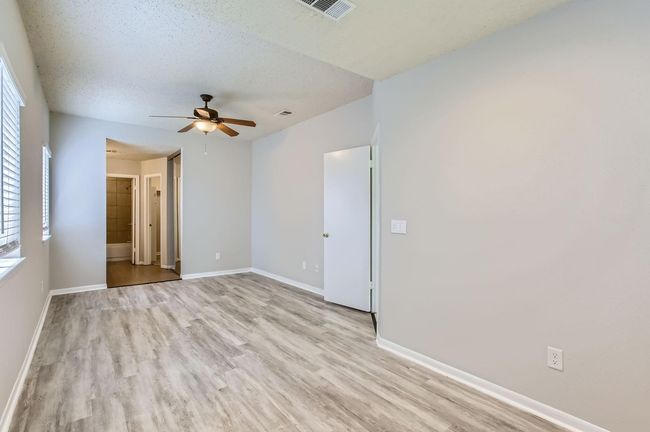Primary Bedroom | Image 13