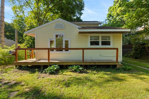 415 Cass St, Greenville, MI, 48838-1765 | Card Image