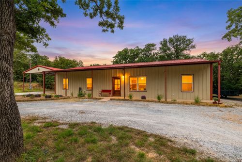 891 County Road 3592, Paradise, TX, 76073-4727 | Card Image