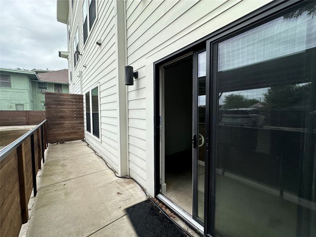 Property entrance | Image 35