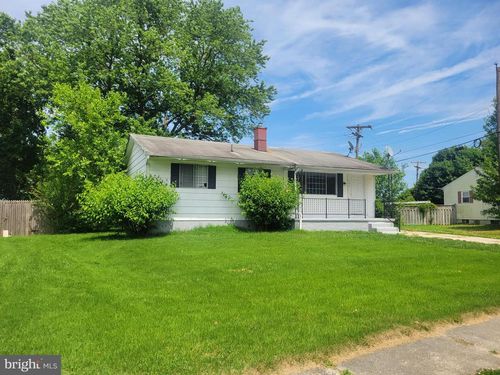 382 Ronald Ln, SMYRNA, DE, 19977-1042 | Card Image