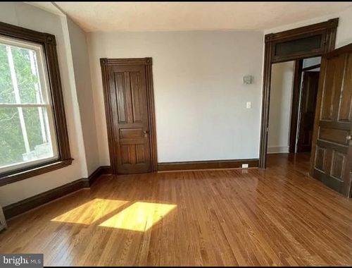 166 Clymer St, READING, PA, 19602-1532 | Card Image