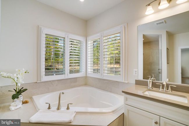 8942 Hubbard Way, House other with 4 bedrooms, 4 bathrooms and null parking in LORTON VA | Image 36