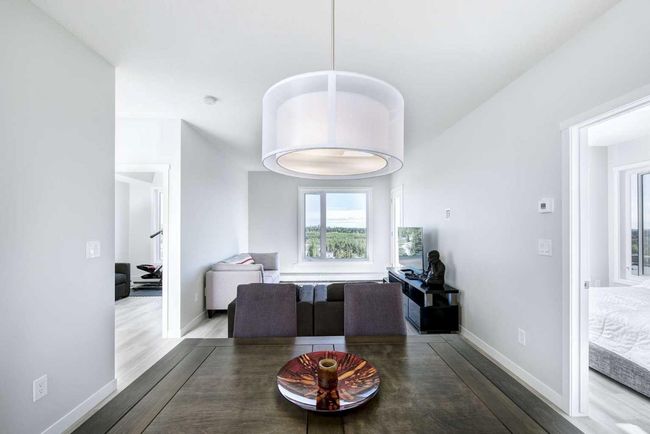 501 - 71 Shawnee Common Sw, Condo with 2 bedrooms, 2 bathrooms and 2 parking in Calgary AB | Image 11