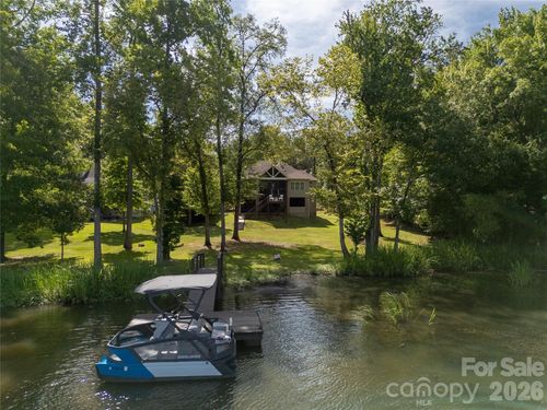 2051 Great North Rd, Winnsboro, SC, 29180-6099 | Card Image