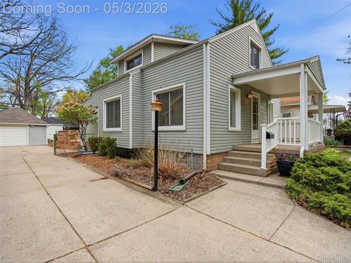 39 Woodward Heights Blvd, Pleasant Ridge, MI, 48069-1248 | Card Image