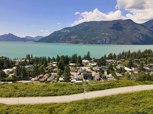819 Britannia Way, Britannia Beach, BC, V8B1J2 | Card Image