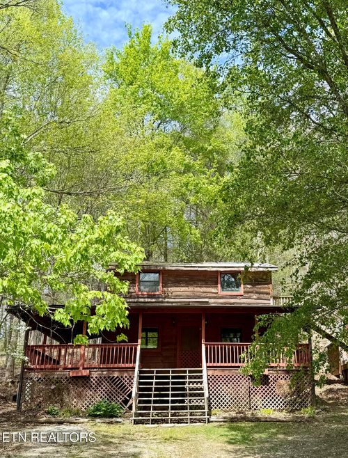 4273 Possum Hollow Rd, Cosby, TN, 37722-2631 | Card Image