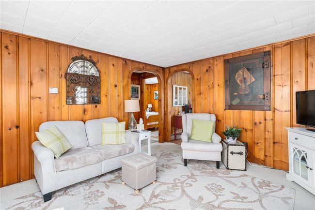 61 Everett Ave, House other with 2 bedrooms, 1 bathrooms and 2 parking in Bristol RI | Image 11