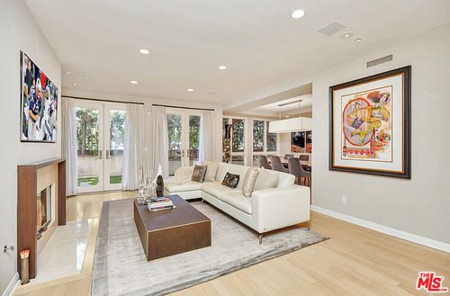 apt-103-121 N Almont Dr, Beverly Hills, CA, 90211-1857 | Card Image