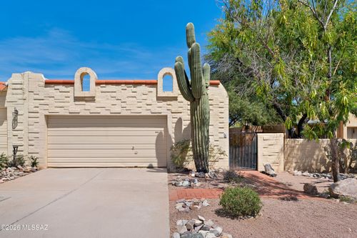 2366 W Drachman St, Tucson, AZ, 85745-1330 | Card Image