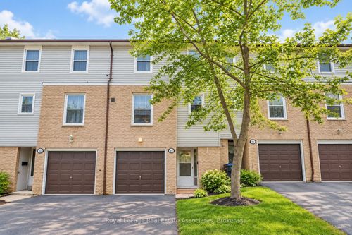 125-2440 Bromsgrove Rd, Mississauga, ON, L5J4J7 | Card Image