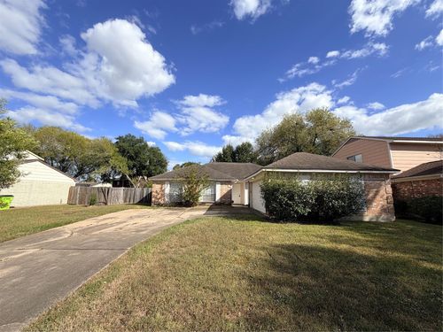 1367 Gentle Bend Dr, Missouri City, TX, 77489-4113 | Card Image